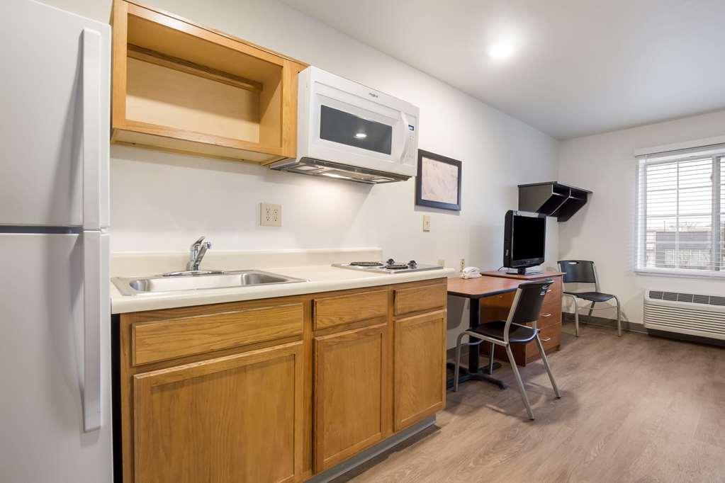 Extended Stay America Select Suites - Indianapolis - West Avon Room photo