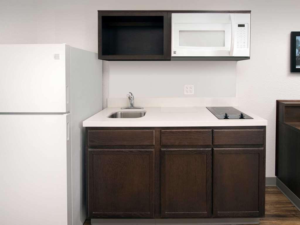 Extended Stay America Select Suites - Indianapolis - West Avon Room photo